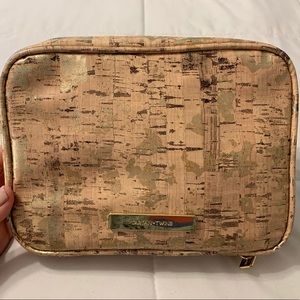 Cosmetic bag